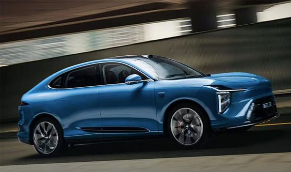 兴：用遥控追求极致速度；蔡浩宇AI游戏上架2719元｜极客早知道pg模拟器Sam Altman：AI存在泡沫；宇树机器人夺金王兴(图3)